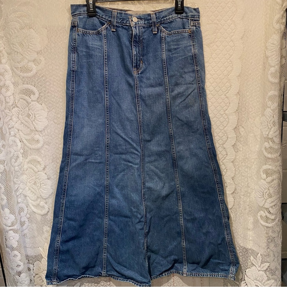Women’s Gap jean skirt